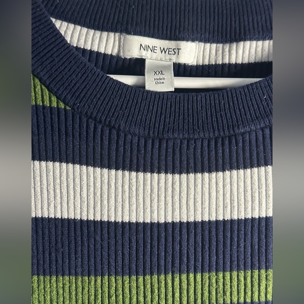 Stripes, stripes & more stripes!  Perfect colors! - Picture 2 of 6